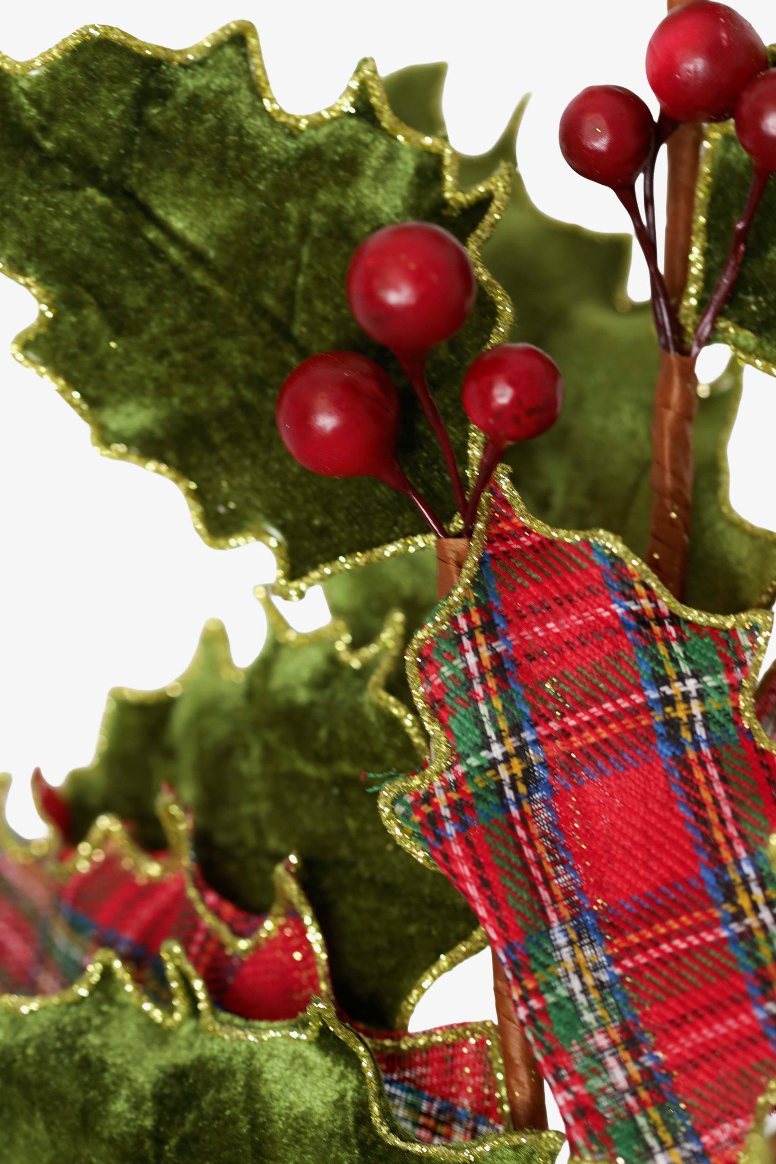 Holly Leaf Spray with Berry