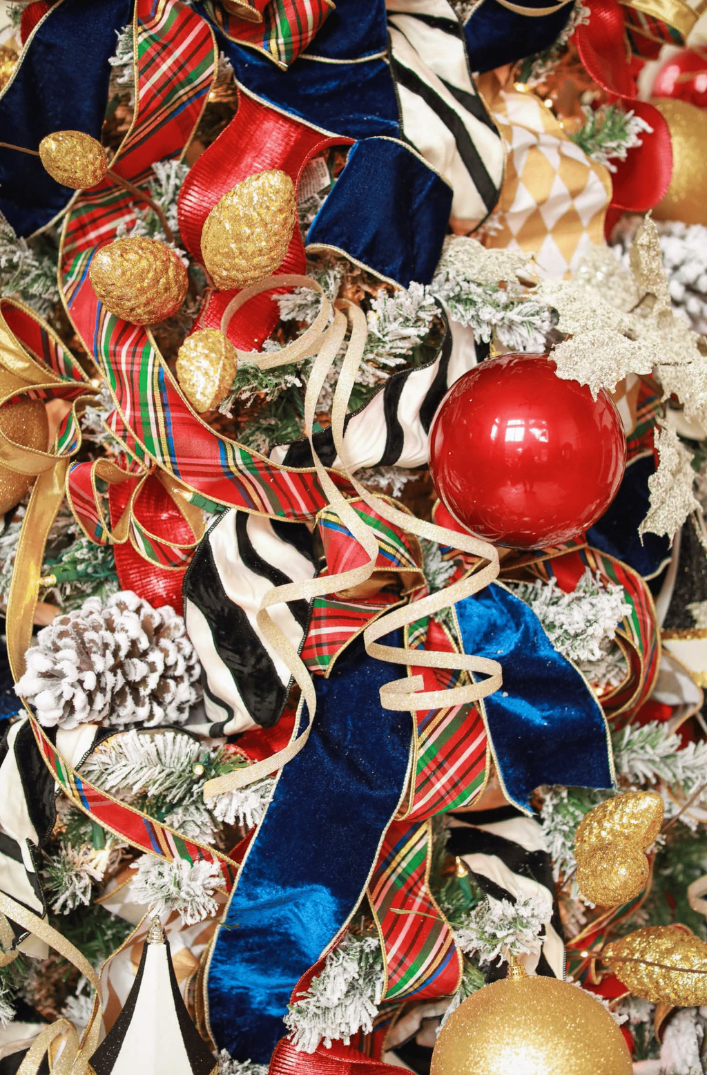 Nutcracker Plaid Ribbon with Gold Back